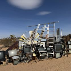 Noah Purifoy Foundation