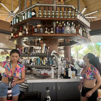 Lucky Fish - Seafood Near Me - Dania Beach, Florida