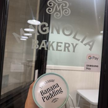 Magnolia Bakery - Bakeries Near Me - Chicago, Illinois Magnolia Bakery - Bakeries Near Me - Chicago, Illinois