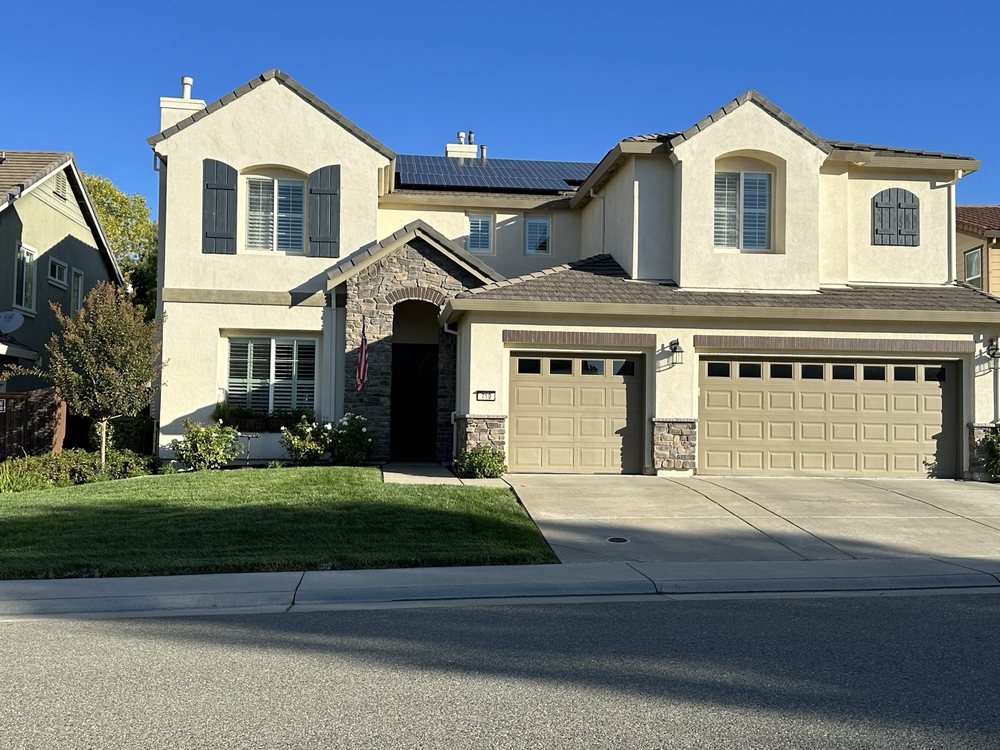 Slide of Arrowhead Roofing