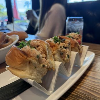 Finney's Crafthouse - Goleta - mini lobster rolls - New American Near Me - Goleta, California Finney's Crafthouse - Goleta - mini lobster rolls - New American Near Me - Goleta, California