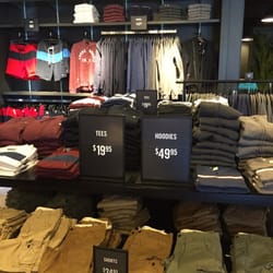 Abercrombie & Fitch Outlet