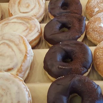 Crosstown Doughnuts & Coffee - Donuts Near Me - London, XGL Crosstown Doughnuts & Coffee - Donuts Near Me - London, XGL