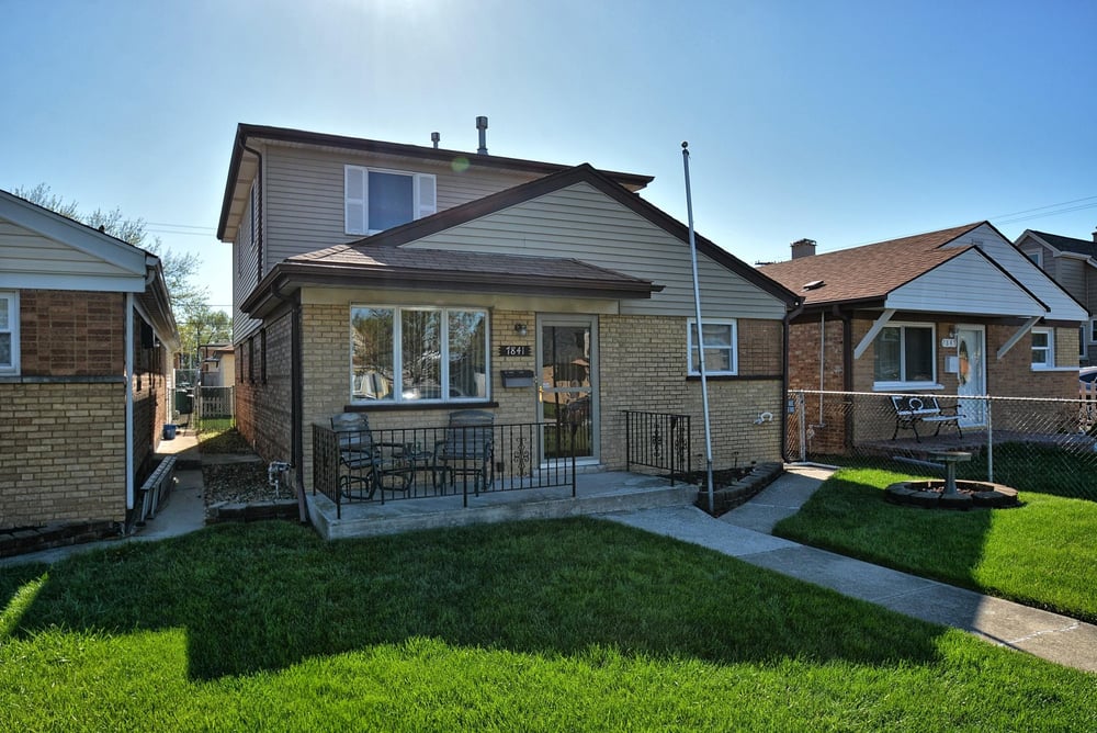 SUN REALTY GROUP Updated September 2024 Contact Agent Frankfort