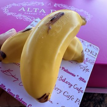 Altadena Bakery - Desserts Near Me - Burbank, California Altadena Bakery - Desserts Near Me - Burbank, California