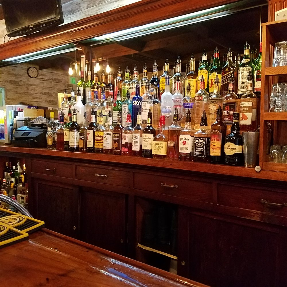 Top Notch Bar - well stocked bar - Pubs Near Me - Brookston, Indiana Top Notch Bar - well stocked bar - Pubs Near Me - Brookston, Indiana