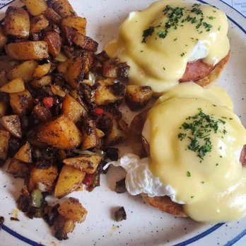 The Corner Room - Canadian bacon Benedict - American Near Me - State College, Pennsylvania