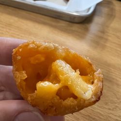 Frannick's Cafe - Mac n cheese bites