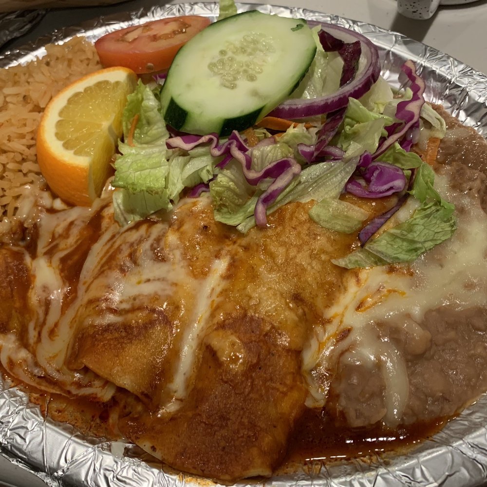Mariscos Puerto Nuevo - Beef enchiladas rojas - Mexican Near Me - Seaside, California Mariscos Puerto Nuevo - Beef enchiladas rojas - Mexican Near Me - Seaside, California