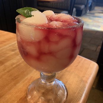 Cheddar's Scratch Kitchen - Sangria Texas Frozen Swirl - American Near Me - Triadelphia, West Virginia