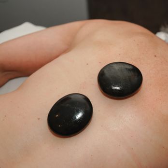 CurAge Spa - Hot Stone Massage | Massage aux pierres chaudes - Day Spas Near Me - Pointe-Claire, Quebec CurAge Spa - Hot Stone Massage | Massage aux pierres chaudes - Day Spas Near Me - Pointe-Claire, Quebec