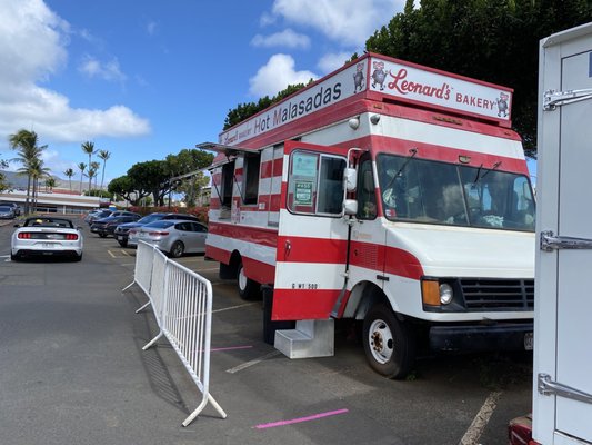 Leonard's Bakery Malasada Truck by null