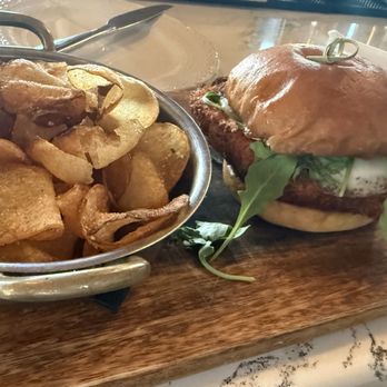 Taverna Toscana - Lunch - chicken sandwich - large & very good - Italian Near Me - Bradenton, Florida Taverna Toscana - Lunch - chicken sandwich - large & very good - Italian Near Me - Bradenton, Florida