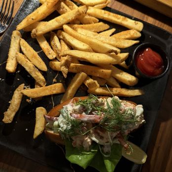 Boketto - Lobster Roll - Steakhouses Near Me - St Louis Park, Minnesota
