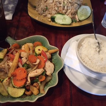Asian 1 - Cashew Delight with Chicken and white rice - Thai Near Me - Bellingham, Washington
