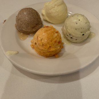 Steak + Smoke - Butters: regular, basil herb, sun dried tomato & cinnamon - Steakhouses Near Me - Bossier City, Louisiana Steak + Smoke - Butters: regular, basil herb, sun dried tomato & cinnamon - Steakhouses Near Me - Bossier City, Louisiana