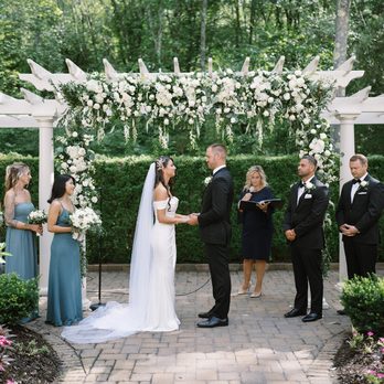 Cascade Fine Catering - Caterers Near Me - Hamden, Connecticut