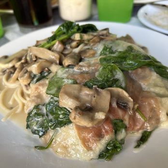 Win-Spuntino - chicken saltimbicca - Italian Near Me - Honolulu, Hawaii