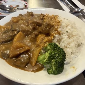 ManTung Cafe - Beef brisket curry rice - Hong Kong Style Cafe Near Me - Richmond, British Columbia