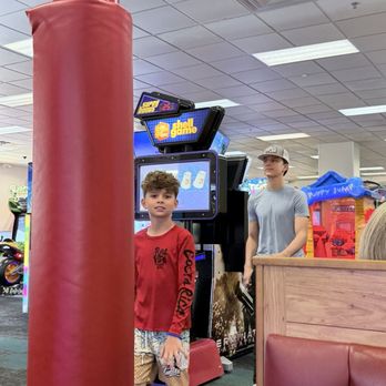 Chuck E. Cheese - Games - Pizza Near Me - Killeen, Texas Chuck E. Cheese - Games - Pizza Near Me - Killeen, Texas