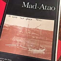 Mad Atao - Livret expliquant l'origine du nom Mad Atao disponible dans le restaurant