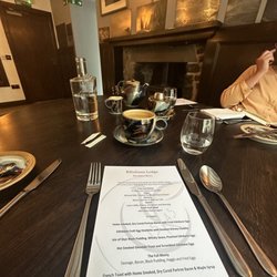Edinbane Lodge - Breakfast table