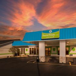 SureStay Hotel by Best Western Higginsville - Twilight