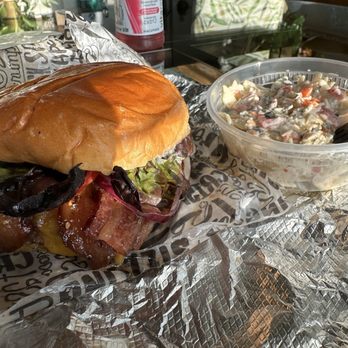 Str8Flame - Burger and pasta salad - Food Trucks Near Me - Oakland, California Str8Flame - Burger and pasta salad - Food Trucks Near Me - Oakland, California