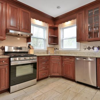 Harborside Cleaning Services - Kitchen part of house cleaning with our maid service - Home Cleaning Near Me - Boston, Massachusetts