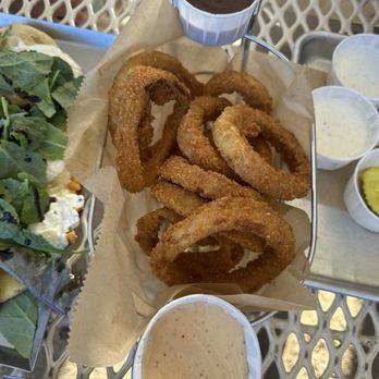 Mammoth Brewing - Onion rings - Breweries Near Me - Mammoth Lakes, California Mammoth Brewing - Onion rings - Breweries Near Me - Mammoth Lakes, California