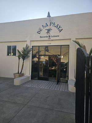 De La Playa Records & Leisure by null