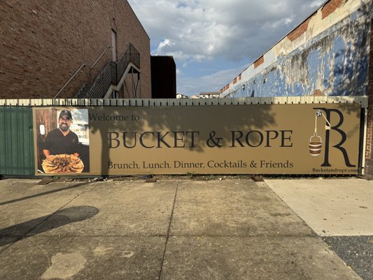 600 S Harwood St by null