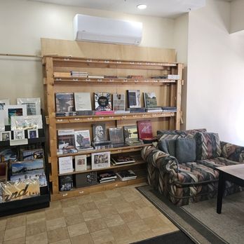 Horizontal Coffee & Books - Coffee & Tea Near Me - Cleveland, Ohio Horizontal Coffee & Books - Coffee & Tea Near Me - Cleveland, Ohio