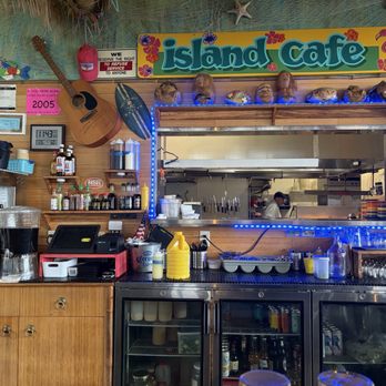 Island Cafe - Kitchen window - American Near Me - Portland, Oregon Island Cafe - Kitchen window - American Near Me - Portland, Oregon