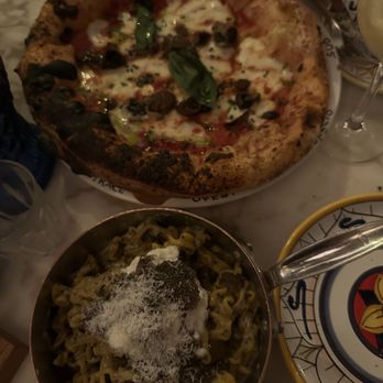 Pink Mamma - truffle pasta, margarita pizza - Steakhouses Near Me - Paris, 75 Pink Mamma - truffle pasta, margarita pizza - Steakhouses Near Me - Paris, 75