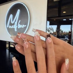 M Nail Bar