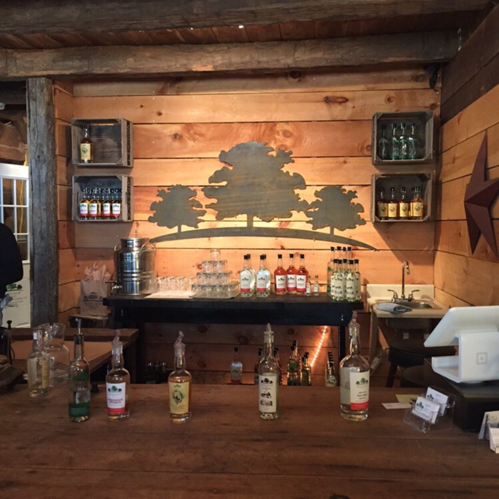 Hudson Valley Distillers - Tasting at end of tour - Distilleries Near Me - Clermont, New York