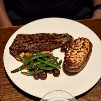 The Keg Steakhouse + Bar - Tempe - Steakhouses Near Me - Tempe, Arizona