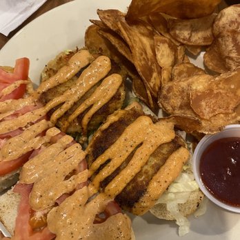 Fort Mitchell Public House Bar and Grill - Crab cake poboy - American Near Me - Fort Mitchell, Kentucky