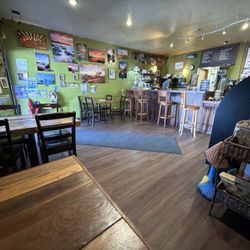 Jenna Sue's Cafe - Dining area