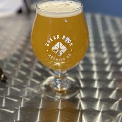 Break Rock Brewing - Golden goose NEIPA