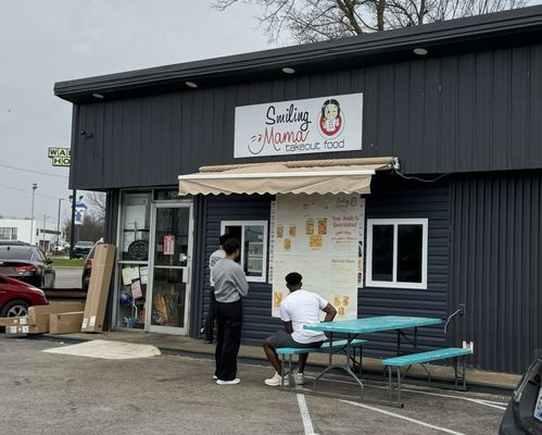 SMILING MAMA - Updated December 2025 - 1906 Russellville Rd, Bowling