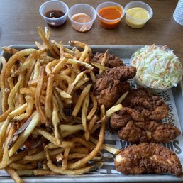 Huge chicken strips, SMALL fry, great Cole slaw and tons of sauces! Huge chicken strips, SMALL fry, great Cole slaw and tons of sauces!