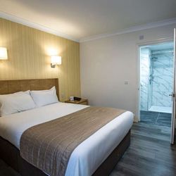 Best Western Manor Hotel - Accessible Double Room