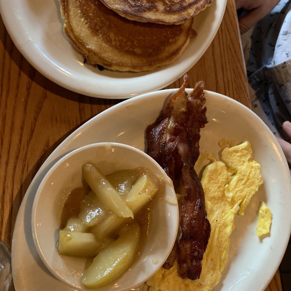 Cracker Barrel Old Country Store - Grandma's Sampler - Breakfast & Brunch Near Me - Dayton, Ohio Cracker Barrel Old Country Store - Grandma's Sampler - Breakfast & Brunch Near Me - Dayton, Ohio