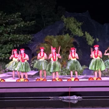 Smith's Tropical Paradise - Hawaiian dancers - Botanical Gardens Near Me - Kapaa, Hawaii Smith's Tropical Paradise - Hawaiian dancers - Botanical Gardens Near Me - Kapaa, Hawaii