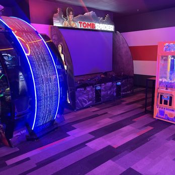 Bowlero Mineola - Bowling Near Me - Mineola, New York Bowlero Mineola - Bowling Near Me - Mineola, New York
