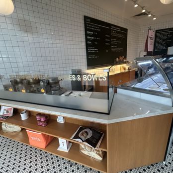 Jeni's Splendid Ice Creams - Ice Cream & Frozen Yogurt Near Me - Chicago, Illinois Jeni's Splendid Ice Creams - Ice Cream & Frozen Yogurt Near Me - Chicago, Illinois
