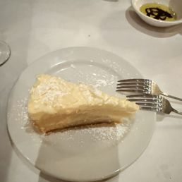 LIMONCELLO MOUSSE CAKE LIMONCELLO MOUSSE CAKE