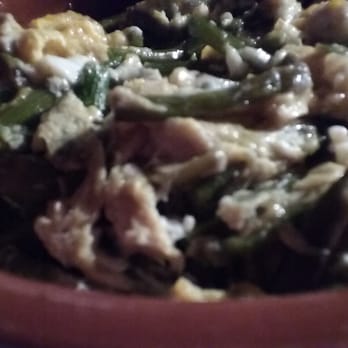 El Barralet - Revuelto de espárragos y gambas - Tapas Bars Near Me - Valencia, V